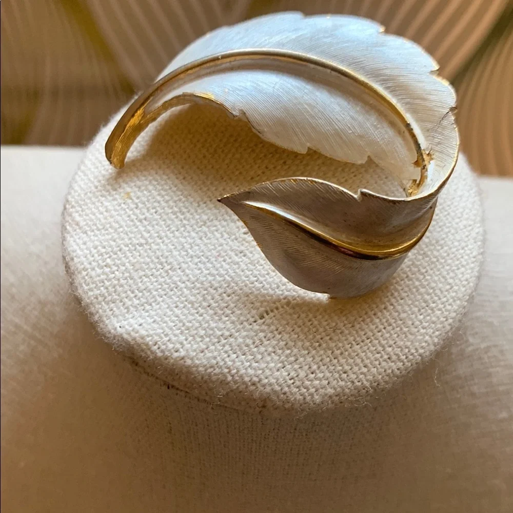 Vintage Signed JJ Gold and Silver Leaf Brooch